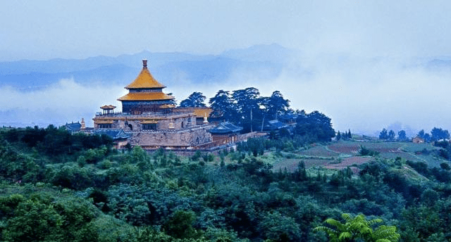 承德,北国明珠的历史与现代交融之旅